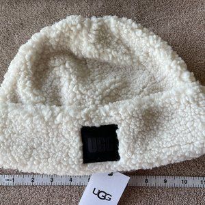 NWT Ivory Ugg Sherpa Cuff Beanie